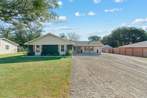 707 Gail Dr, Weatherford, TX, 76085-9031 | Card Image