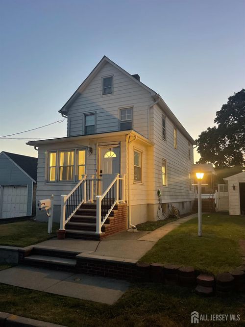 1 Harrison St, Sayreville, NJ, 08872-1627 | Card Image