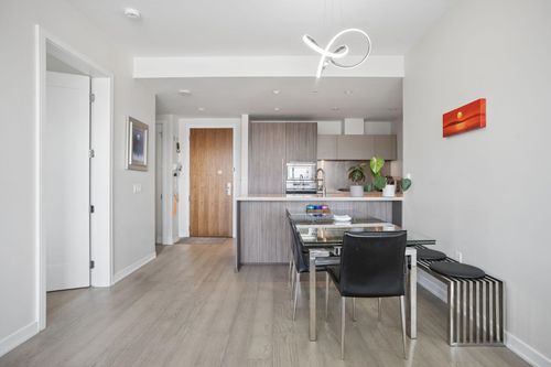 906-181 W 1st Avenue, Vancouver, BC, V5Y0E3 | Card Image