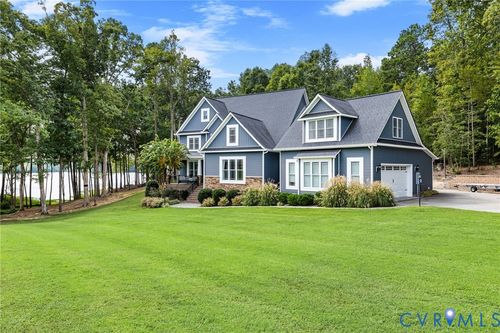 20018 Chesdin Harbor Dr, South Chesterfield, VA, 23803-5619 | Card Image