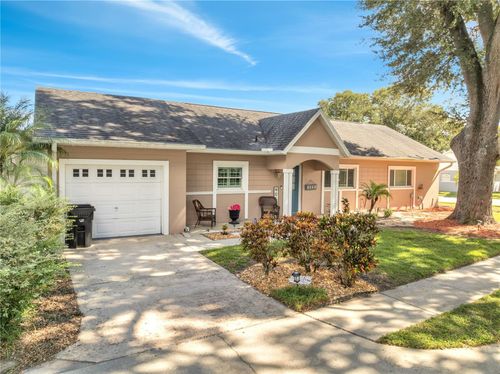 8495 Oak Bluff Dr, Orlando, FL, 32827-4923 | Card Image