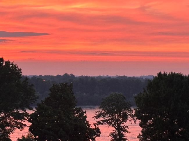 APT-506 - 717 S Riverside Dr, Condo with 3 bedrooms, 3 bathrooms and null parking in Memphis TN | Image 37