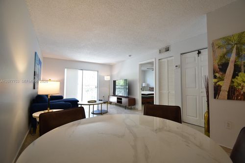 202-1605 Meridian Ave, Miami Beach, FL, 33139-2867 | Card Image