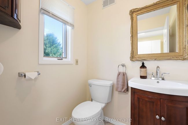 42 Strickland Rd, House other with 3 bedrooms, 2 bathrooms and 8 parking in Lombardy ON | Image 21
