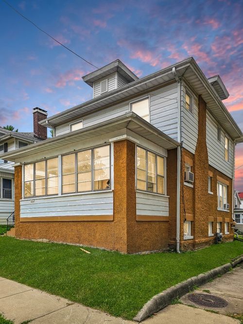 410 N Mclean St, Bloomington, IL, 61701-4046 | Card Image