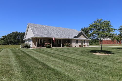 1333 N Mill St, Hartford City, IN, 47348-1456 | Card Image