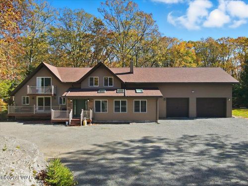 529 Forest Dr, Lakeville, PA, 18438-6847 | Card Image