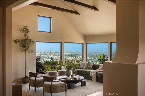 2890 Las Alturas St, Los Angeles, CA, 90068-2027 | Card Image