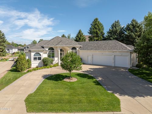 1506 Galleon Pl, Bismarck, ND, 58504-8984 | Card Image