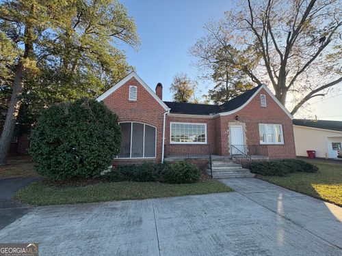 134 E Church St, Sandersville, GA, 31082-2401 | Card Image