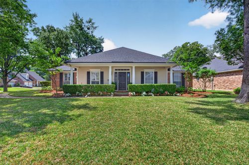 111 Hanging Moss Drive, Benton, LA, 71006 | Card Image