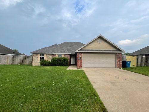 1533 Hutchinson St, Pea Ridge, AR, 72751-2562 | Card Image
