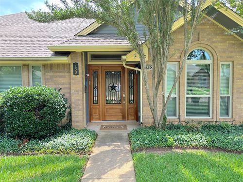 730 Blue Oak Dr, Lewisville, TX, 75067-6225 | Card Image