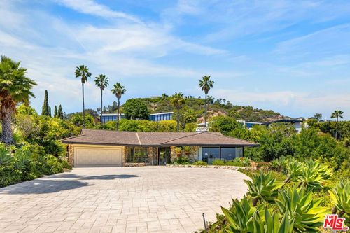 1080 Wallace, Beverly Hills, CA, 90210 | Card Image