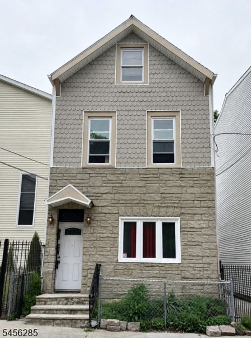 3-284 Hunterdon St, Newark, NJ, 07103-2628 | Card Image