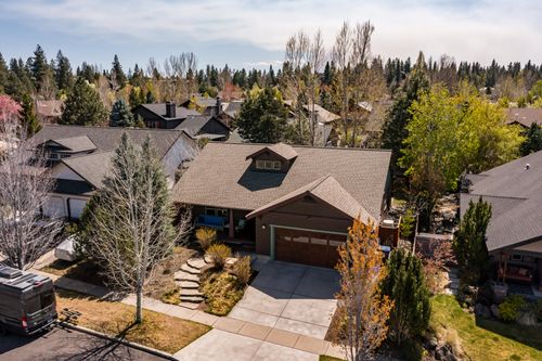 2955 Nw Bordeaux Ln, Bend, OR, 97703-5294 | Card Image