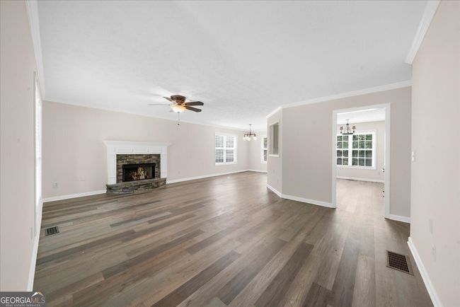 6715 N Glen Dr, House other with 4 bedrooms, 3 bathrooms and null parking in Cumming GA | Image 6