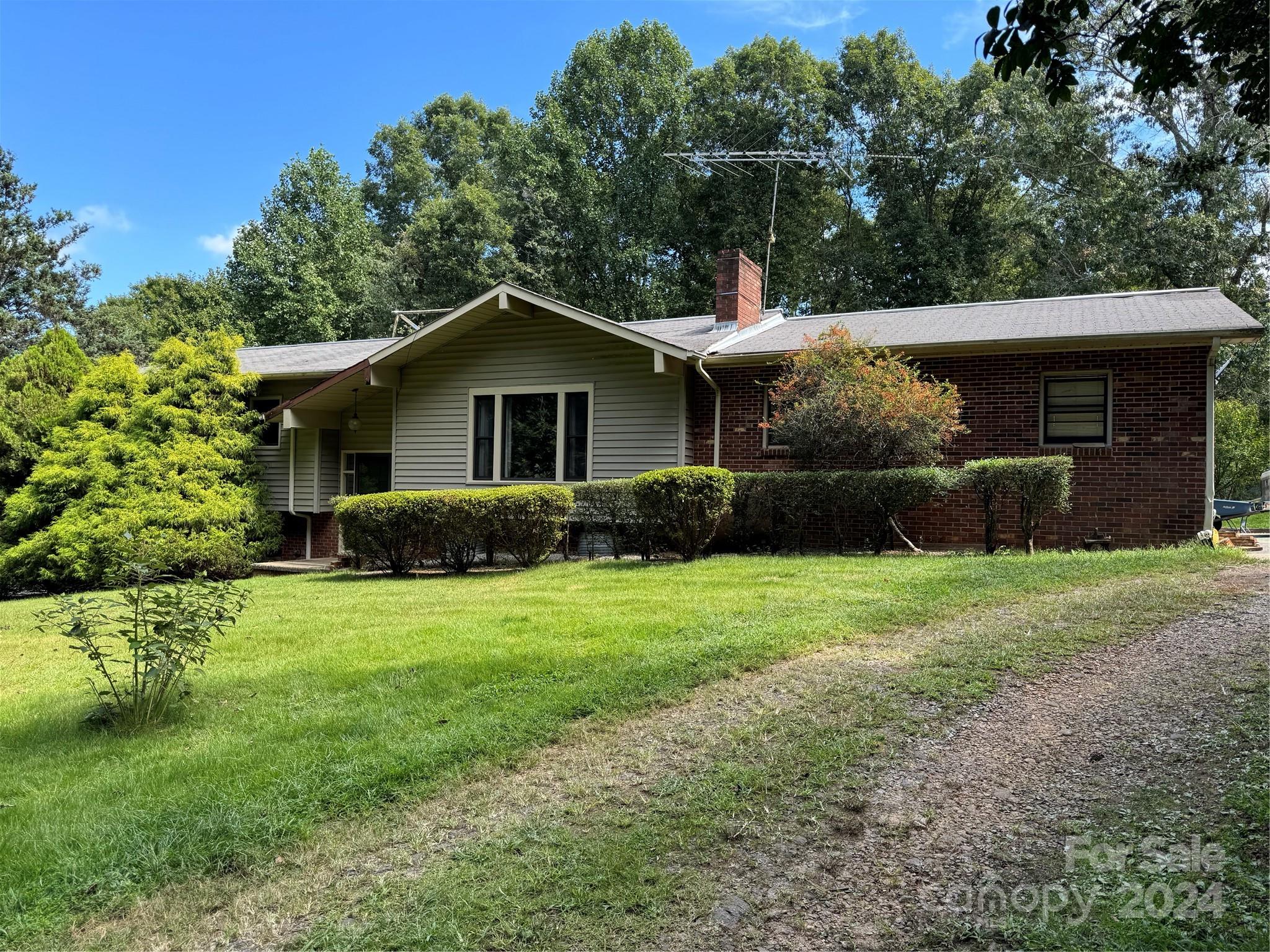 Dudley Shoals Rd, Granite Falls, NC 28630