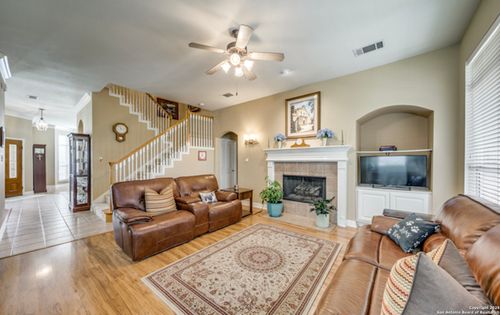 438 Chimney Tops, San Antonio, TX, 78260-3566 | Card Image
