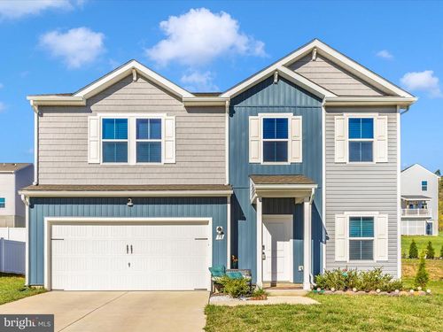 76 Diving Scaup Rd, HEDGESVILLE, WV, 25427-7739 | Card Image