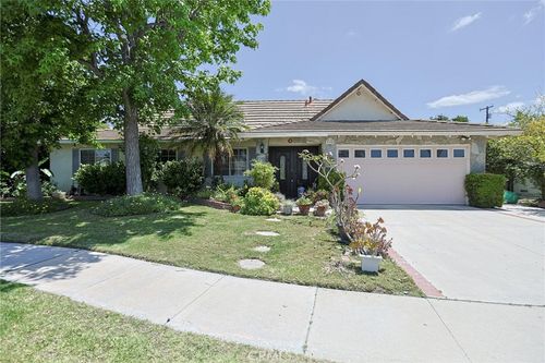 990 S Siet Pl, Anaheim, CA, 92806-5049 | Card Image