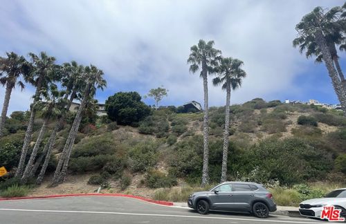 414 Nyes Pl, Laguna Beach, CA, 92651-4116 | Card Image