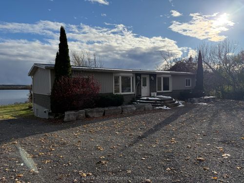 38 Main St, Deseronto, ON, K0K1X0 | Card Image