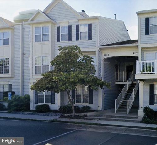 unit-201-8205 Crossbrook Ct, LORTON, VA, 22079-4620 | Card Image