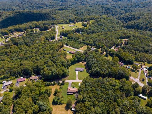 1050 Longview Dr, Bassett, VA, 24055-3743 | Card Image