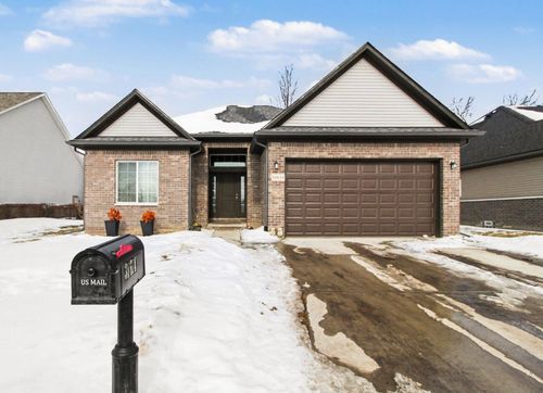 31614 Beaver Cir, New Boston, MI, 48164-8807 | Card Image