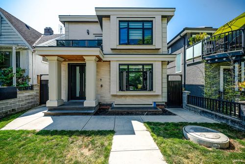 4841 Dumfries St, Vancouver, BC, V5N3T8 | Card Image