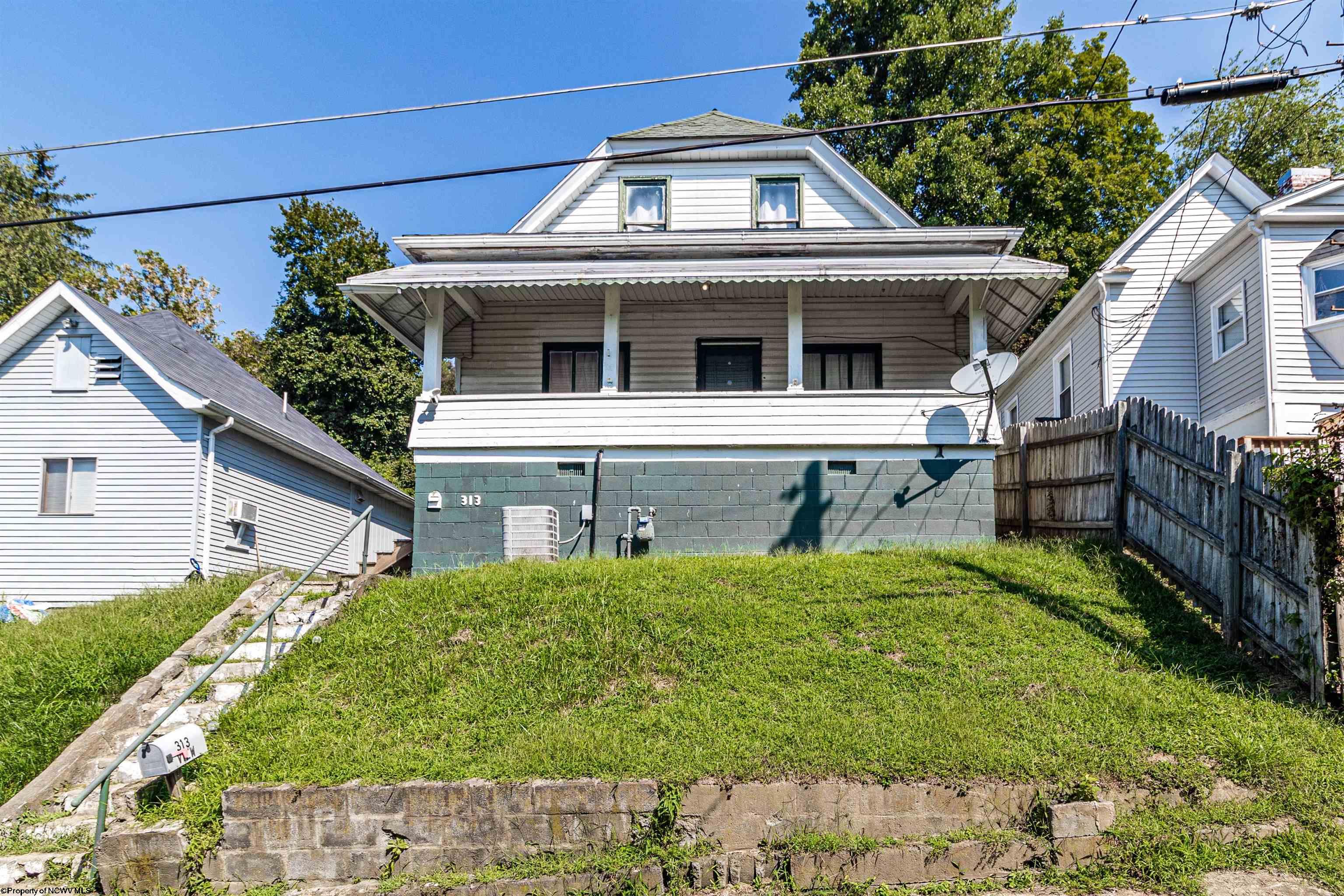 View Ave, Fairmont, WV 26554