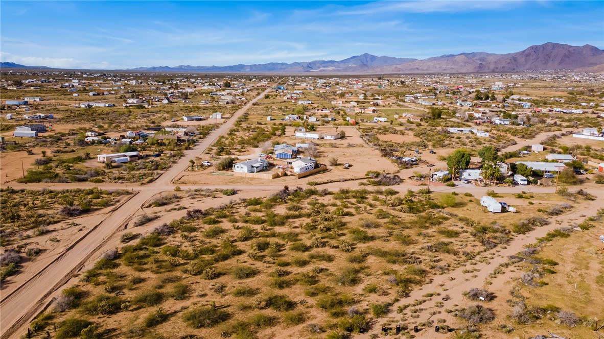 Land in Golden Valley 4