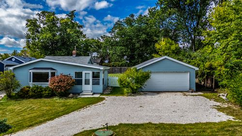 11420 286th Ave, Trevor, WI, 53179-9763 | Card Image