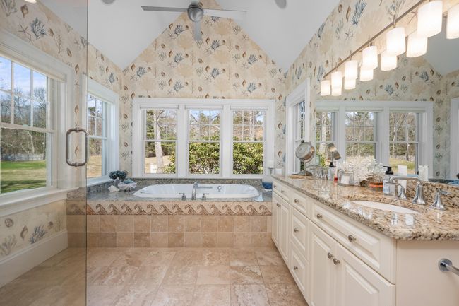Primary Bath | Image 18