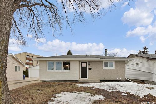 1017 Mcmillan Avenue, Saskatoon, SK, S7L2T9 | Card Image