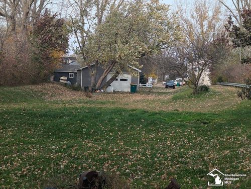 36168 Ruth St, Rockwood, MI, 48173-9659 | Card Image