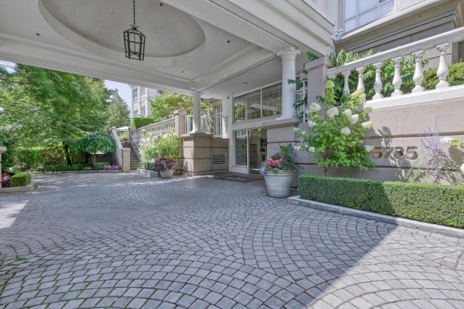 212 - 5735 Hampton Place, Condo with 2 bedrooms, 2 bathrooms and 2 parking in Vancouver BC | Image 5