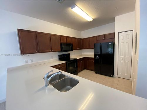 apt-204-210 Nw 109th Ave, Miami, FL, 33172-5230 | Card Image