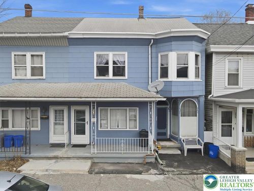 242 Center Ave, Jim Thorpe, PA, 18229-1206 | Card Image