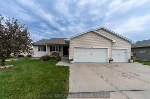 1207 Sagewood Ave, Grand Island, NE, 68803-1568 | Card Image