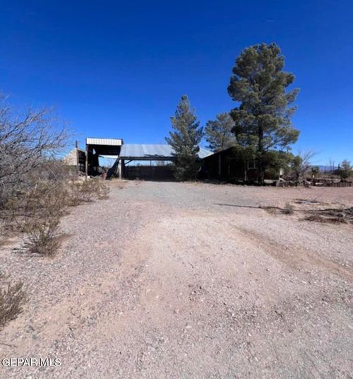 816 N Martin Ave, Sierra Blanca, TX, 79851 | Card Image