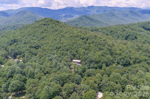35 Coweeta Ridge Rd, Otto, NC, 28763-9129 | Card Image