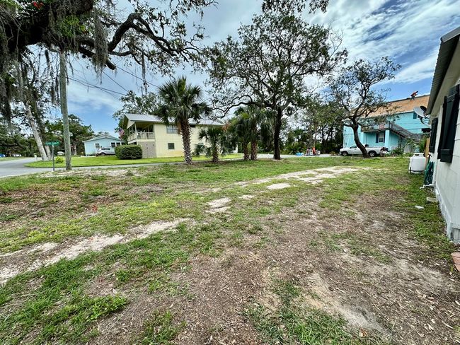 12409 Live Oak St, House other with 2 bedrooms, 1 bathrooms and 1 parking in CEDAR KEY FL | Image 60