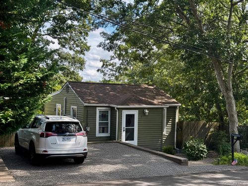 15 Laurelton Road, Brookhaven, NY, 11789 | Card Image