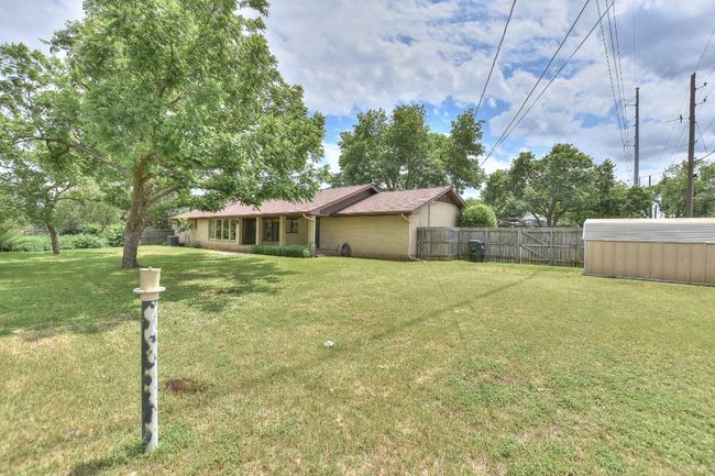 Spacious Back Yard | Image 36