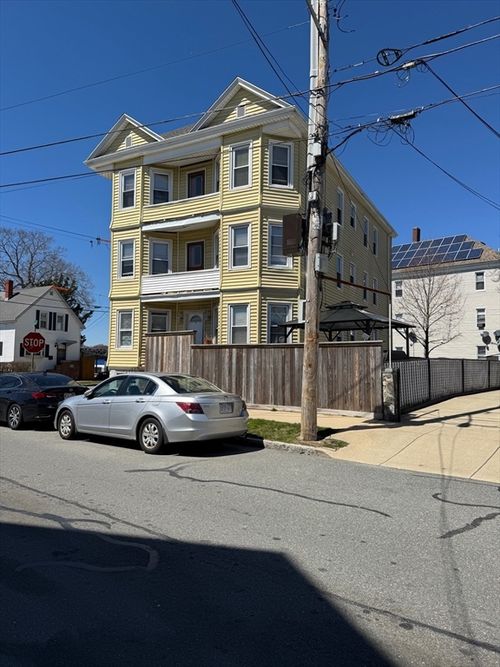 377 Earle St, New Bedford, MA, 02746-1888 | Card Image