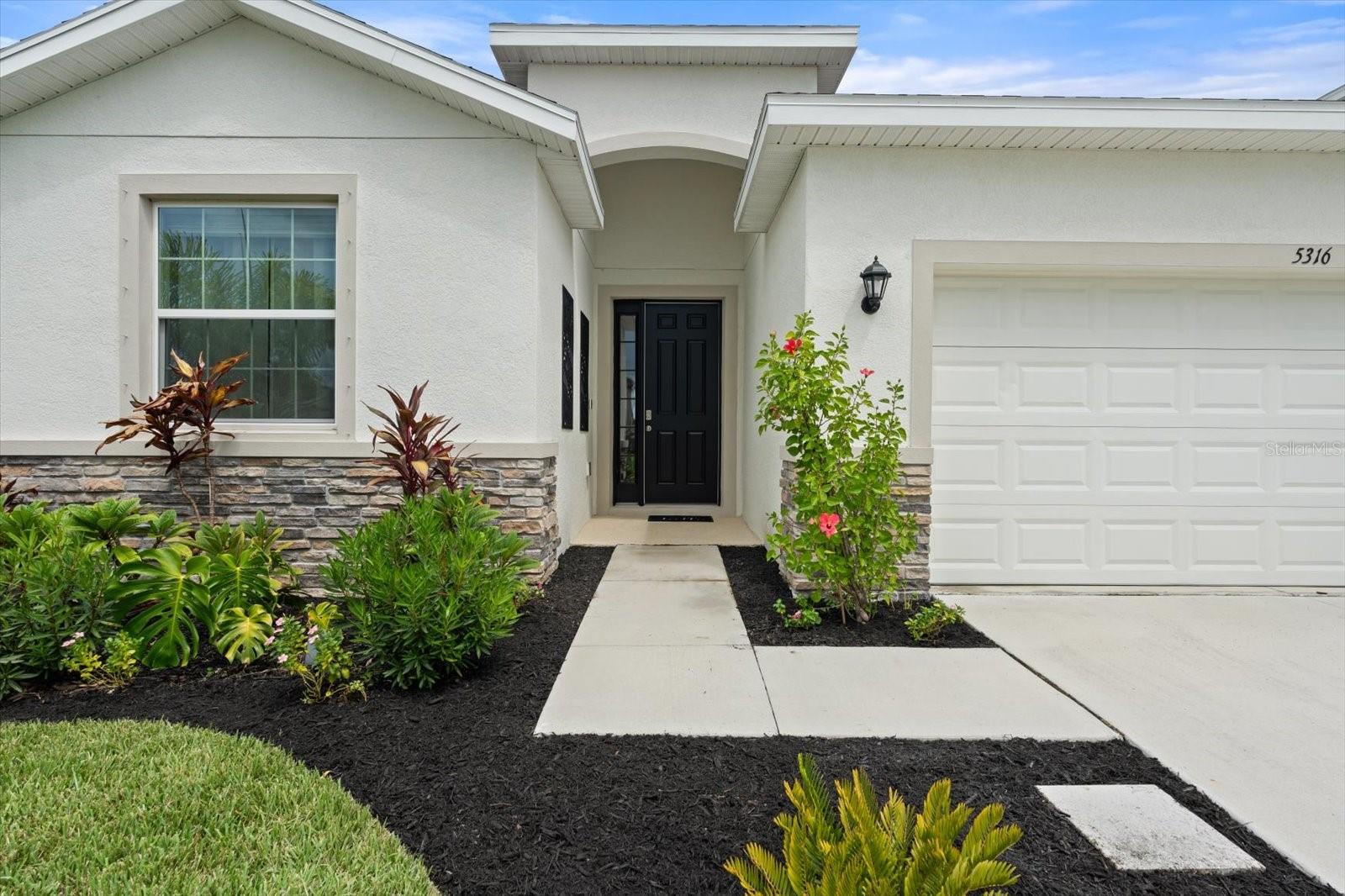 Granite Dust Pl, Palmetto, FL 34221