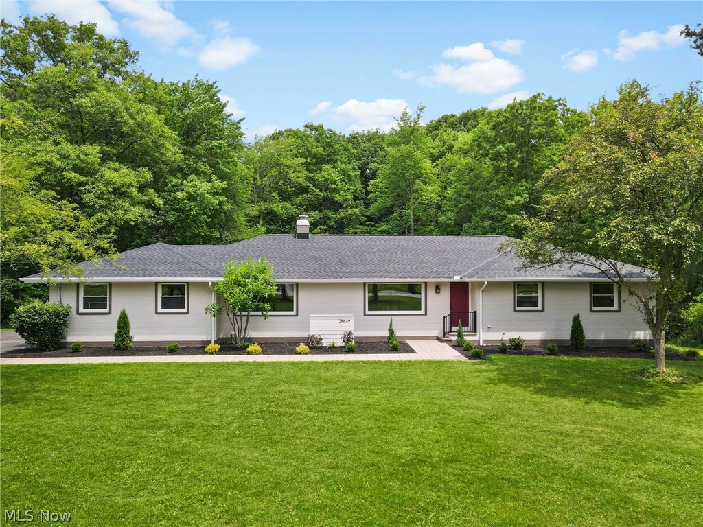 Jackson Rd, Chagrin Falls, OH 44022