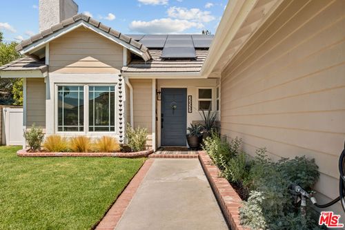 22537 Cardiff Dr, Santa Clarita, CA, 91350-3043 | Card Image